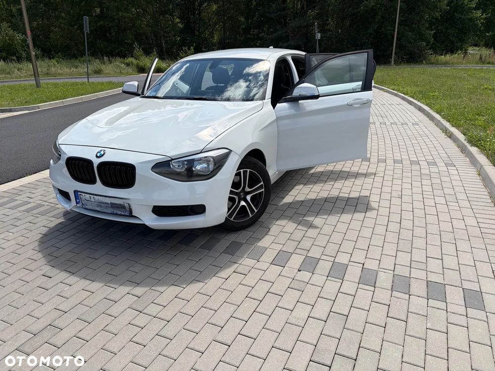BMW Seria 1 116i - 11