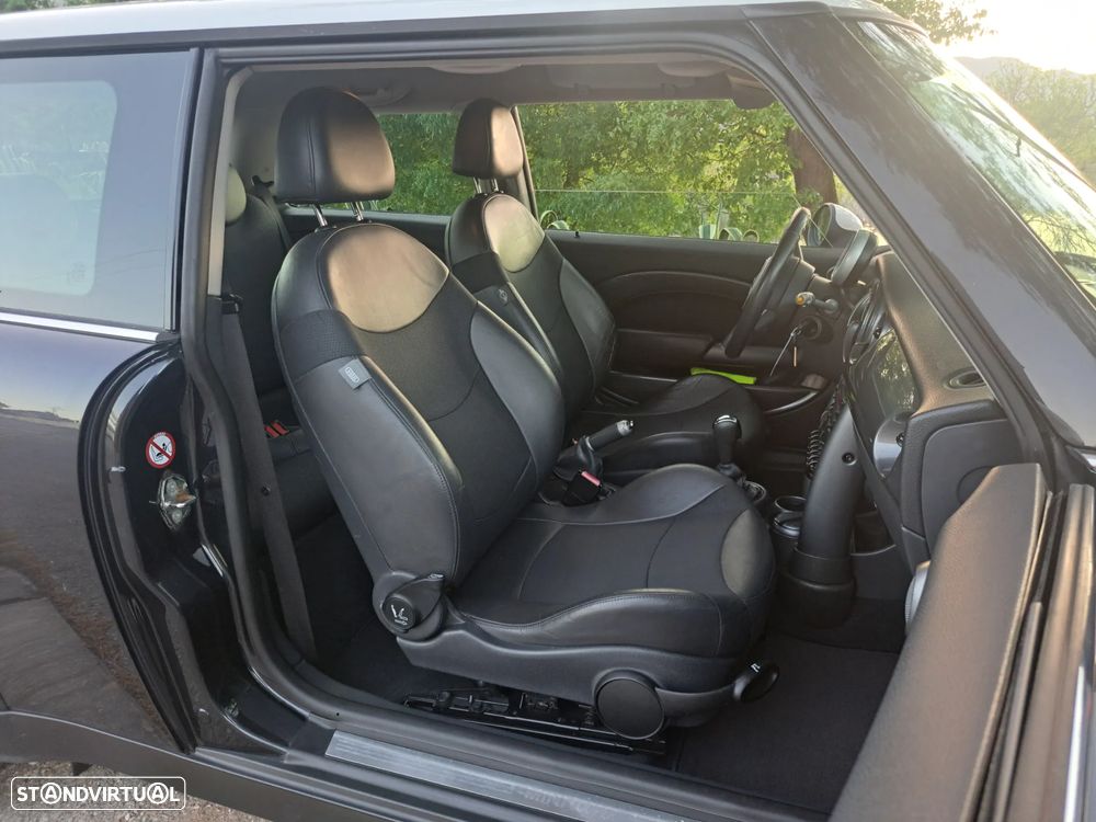 MINI 3 Portas Cooper Aut. - 13