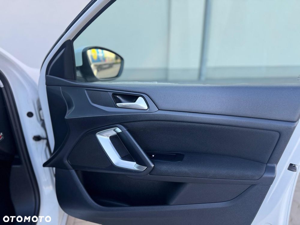Peugeot 308 1.6 BlueHDi Allure S&S - 35