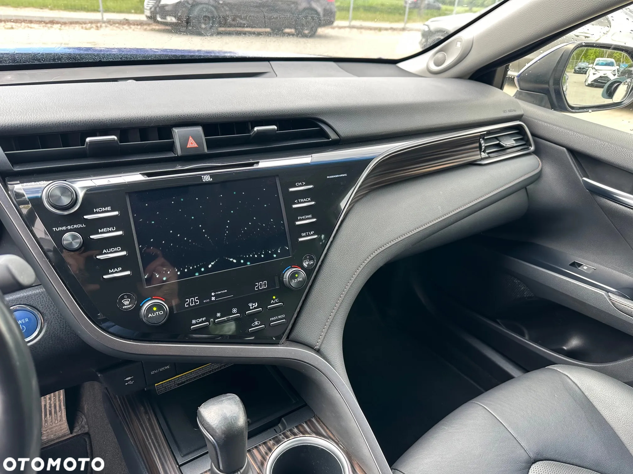 Toyota Camry - 15