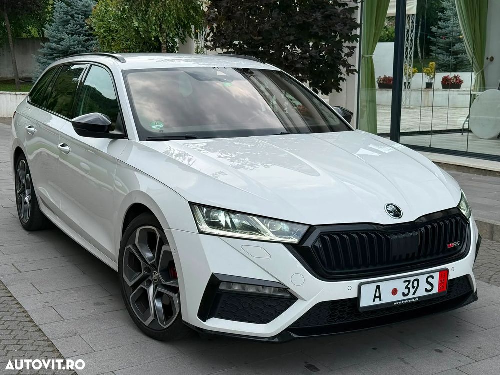 Skoda Octavia 2.0 TDI DSG RS Plus - 11