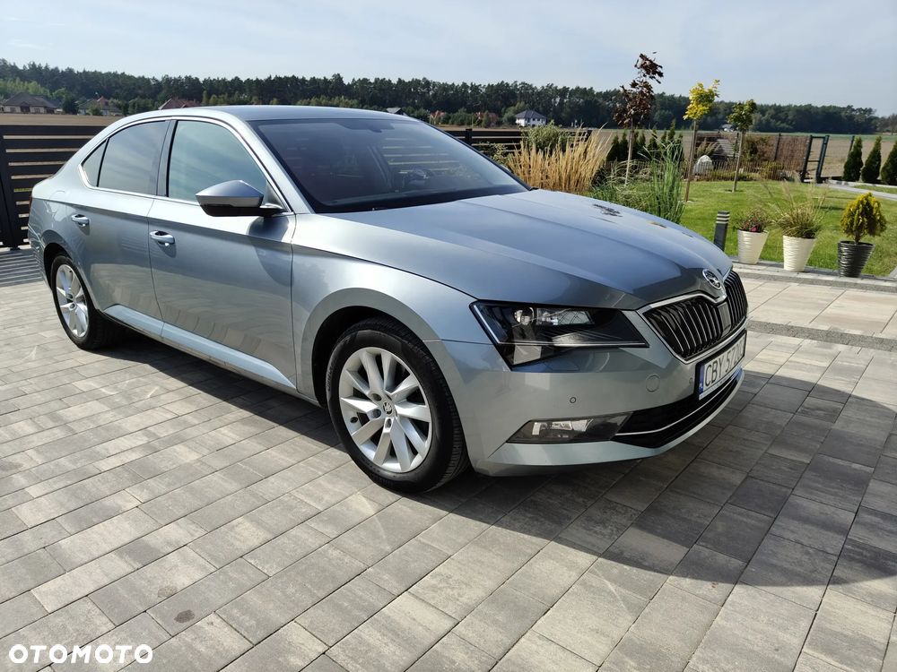 Skoda Superb 2.0 TDI 4x4 Ambition DSG - 4