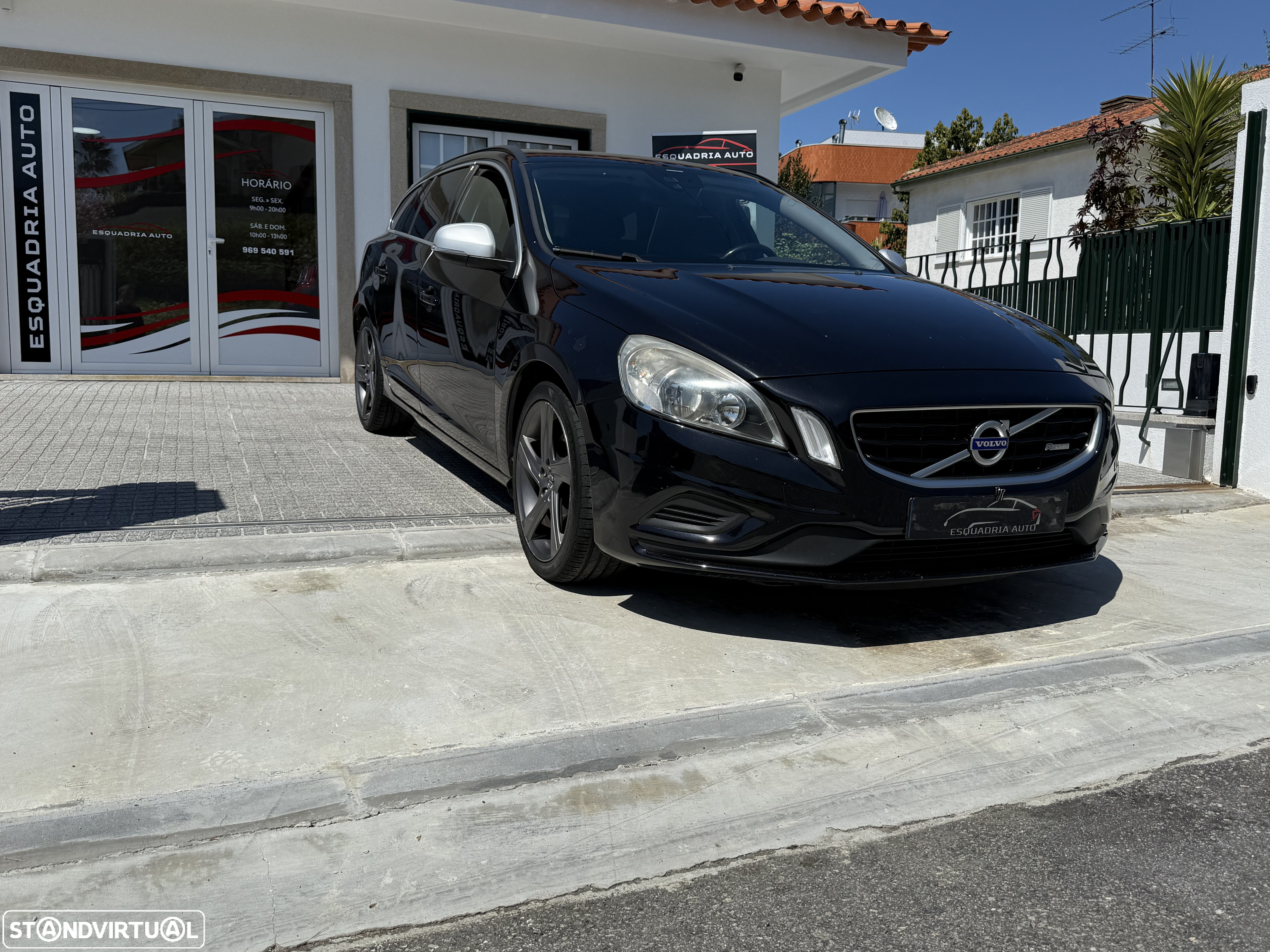 Volvo V60 1.6 D2 R-Design - 4