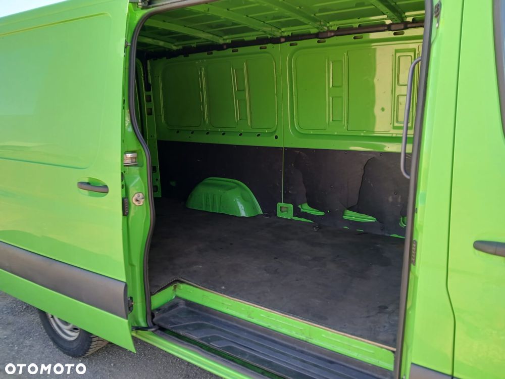 Mercedes-Benz Sprinter - 4