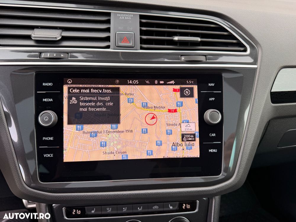 Volkswagen Tiguan - 28