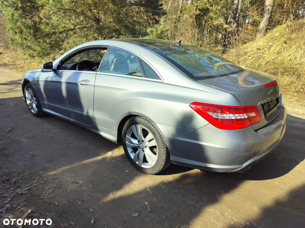 Mercedes-Benz Klasa E 350 CDI DPF BlueEFFICIENCY 7G-TRONIC Elegance - 8