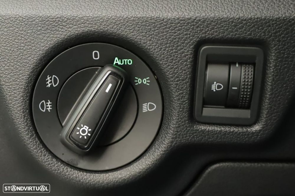 Skoda Kamiq 1.0 TSI DSG - 18