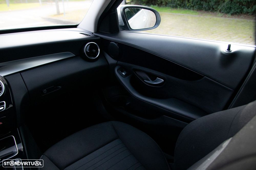 Mercedes-Benz C 180 BlueTEC Exclusive - 22