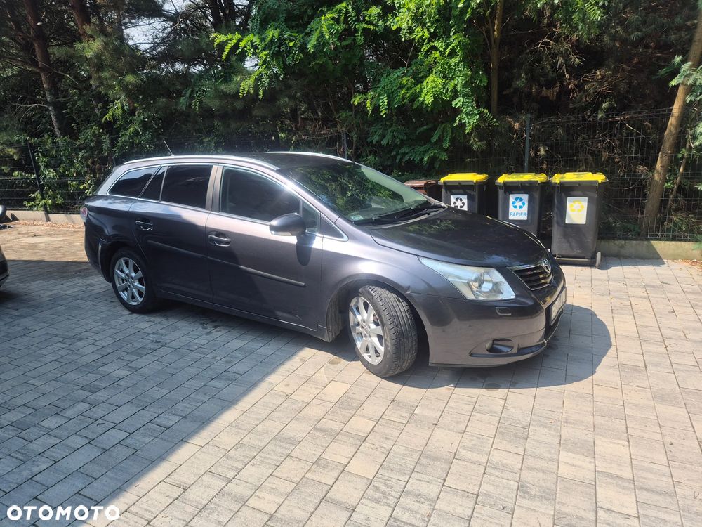 Toyota Avensis 2.0 D-4D Sol - 3