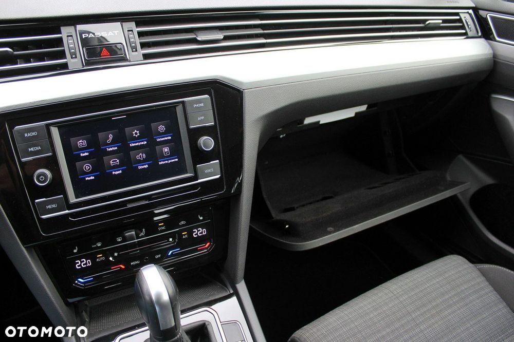Volkswagen Passat 1.5 TSI EVO Business DSG - 25