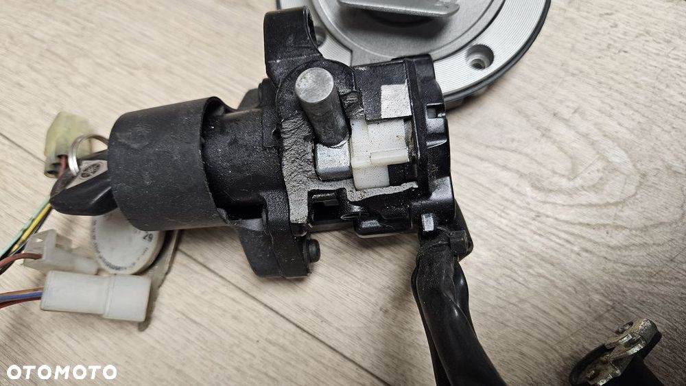Zestaw Moduł ECU Korek Stacyjka Yamaha FJR 1300 (03-05) - 8