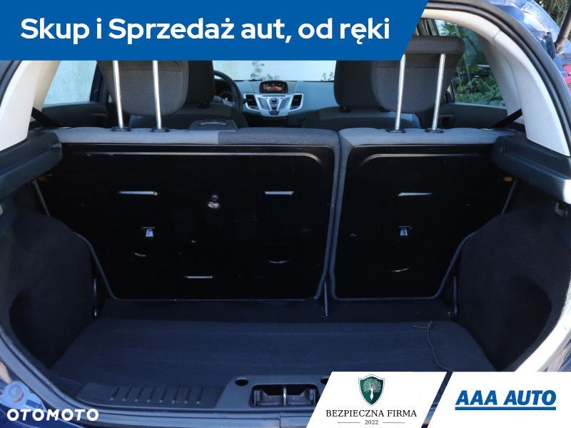 Ford Fiesta - 15
