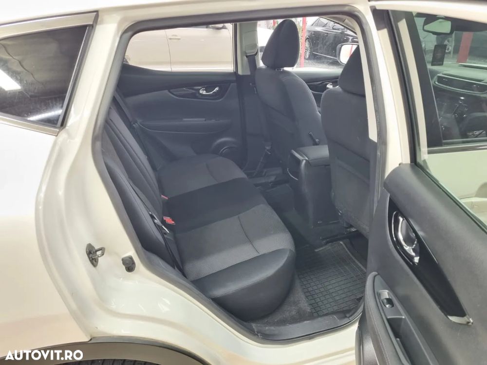 Nissan Qashqai - 22