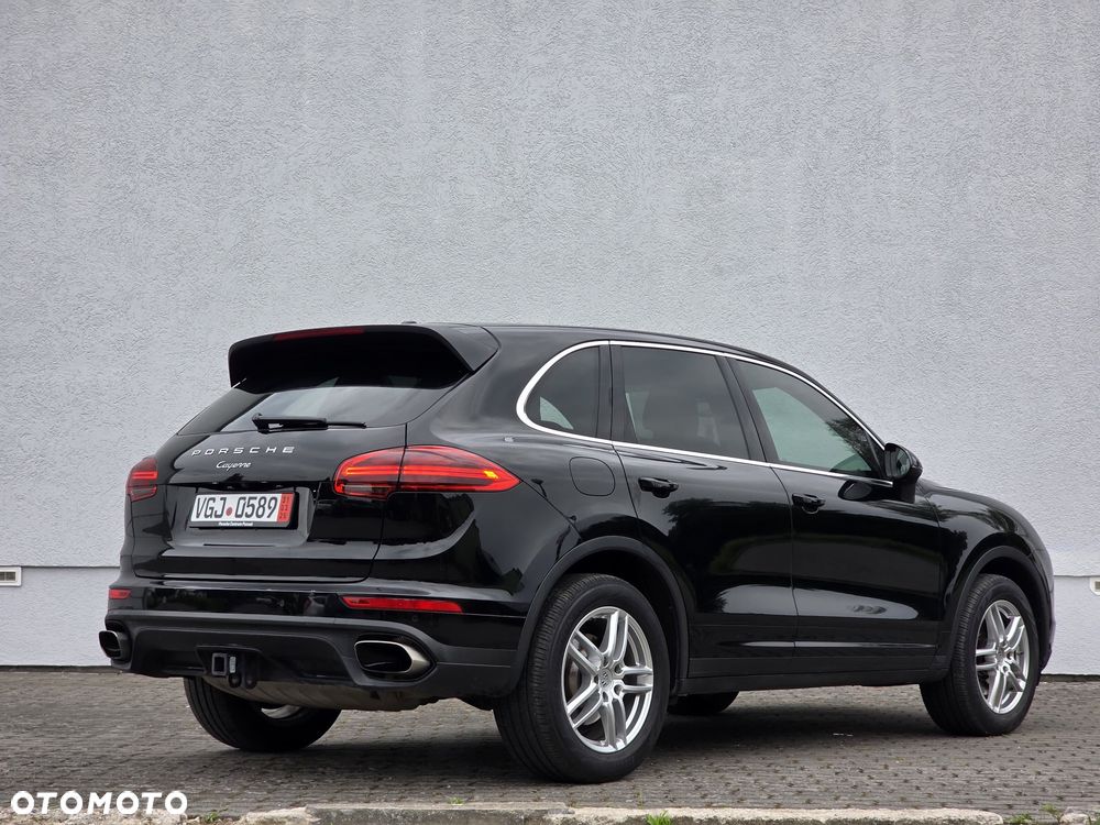 Porsche Cayenne Standard - 25