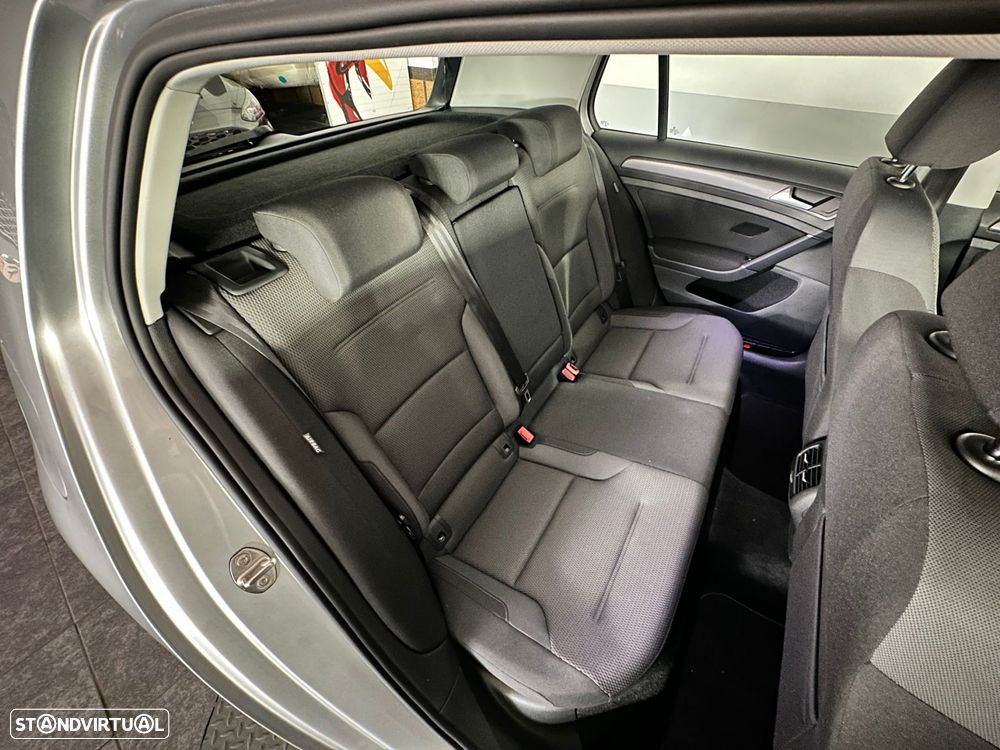 VW e-Golf AC/DC - 31