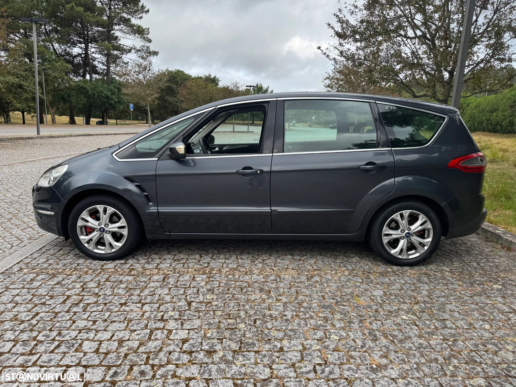 Ford S-Max 2.0 TDCi Titanium 7L 139g - 2