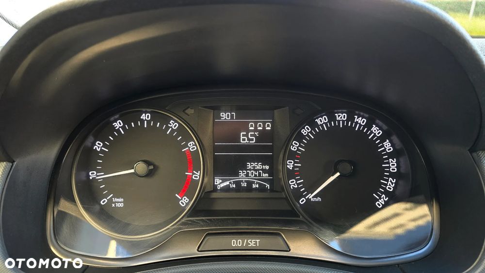 Skoda Fabia 1.0 Ambition - 27