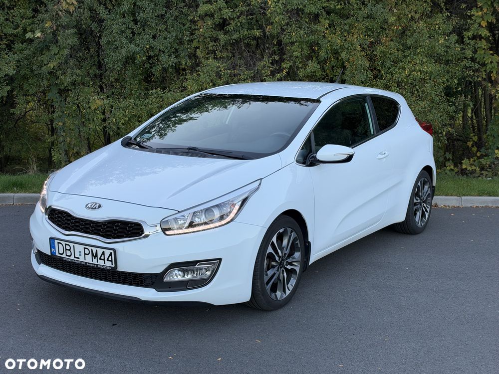 Kia Ceed - 24