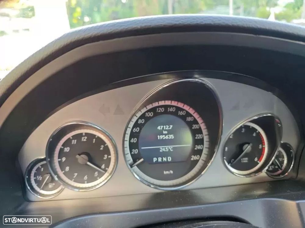 Mercedes-Benz E 350 CDi Avantgarde BlueEfficiency Auto - 31
