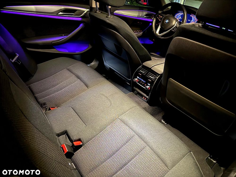 BMW Seria 5 520d mHEV Business Edition - 18