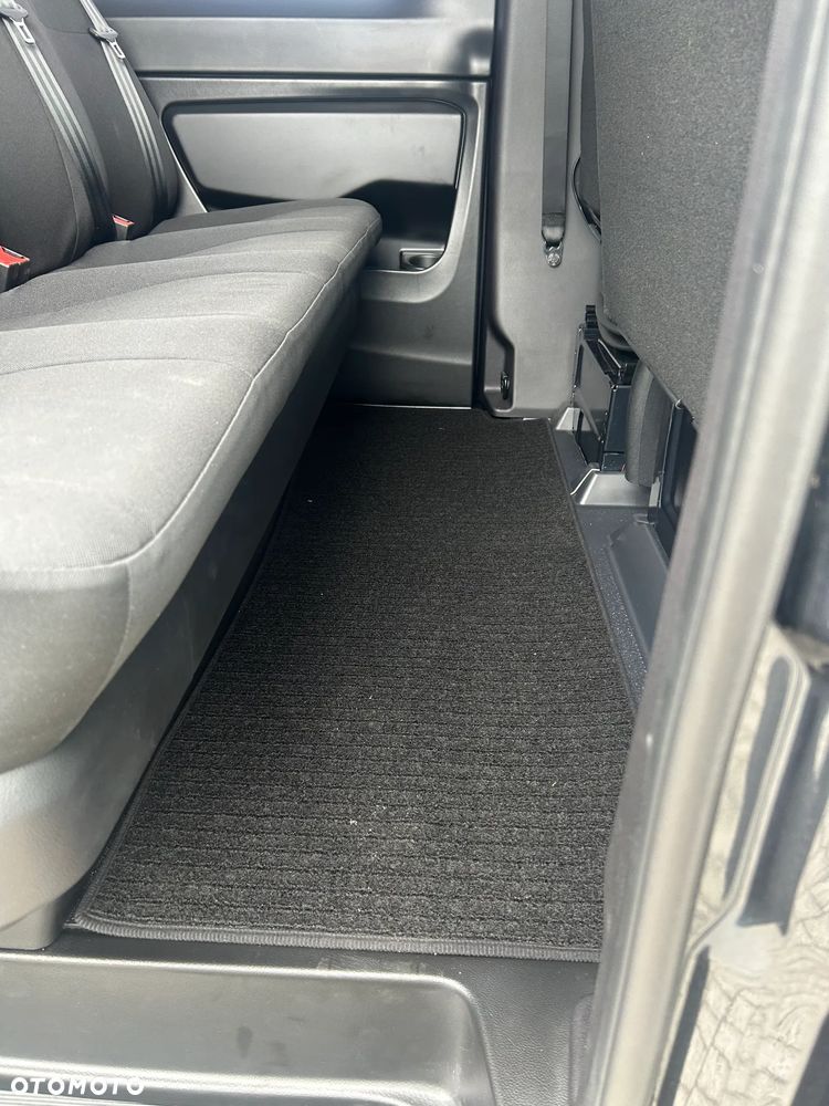 Mercedes-Benz Sprinter - 26