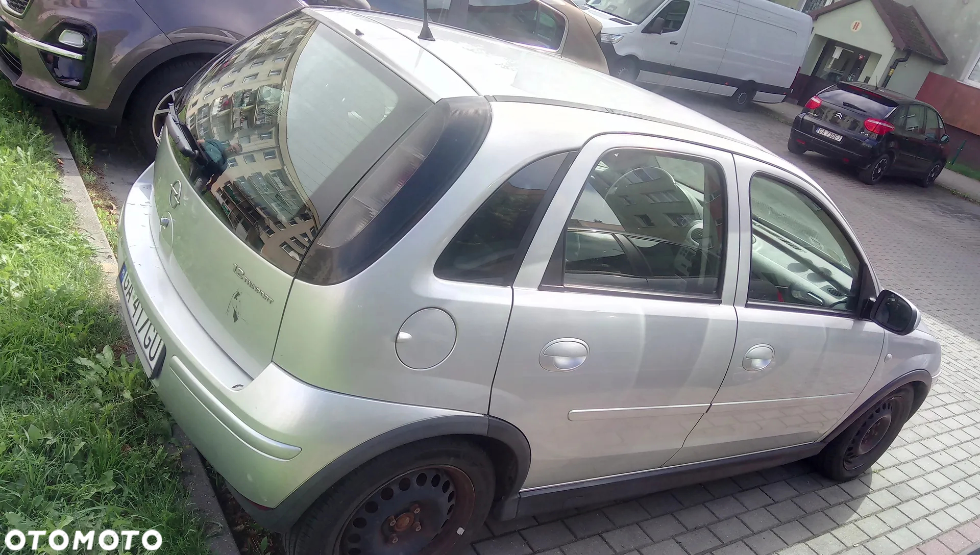Opel Corsa 1.2 16V Essentia - 3