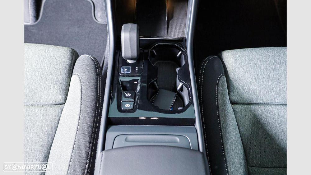 Volvo XC 40 2.0 B3 Plus Dark - 14