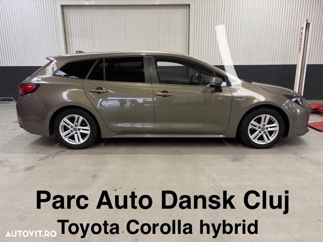 Toyota Corolla 1.8 HSD Business - 9