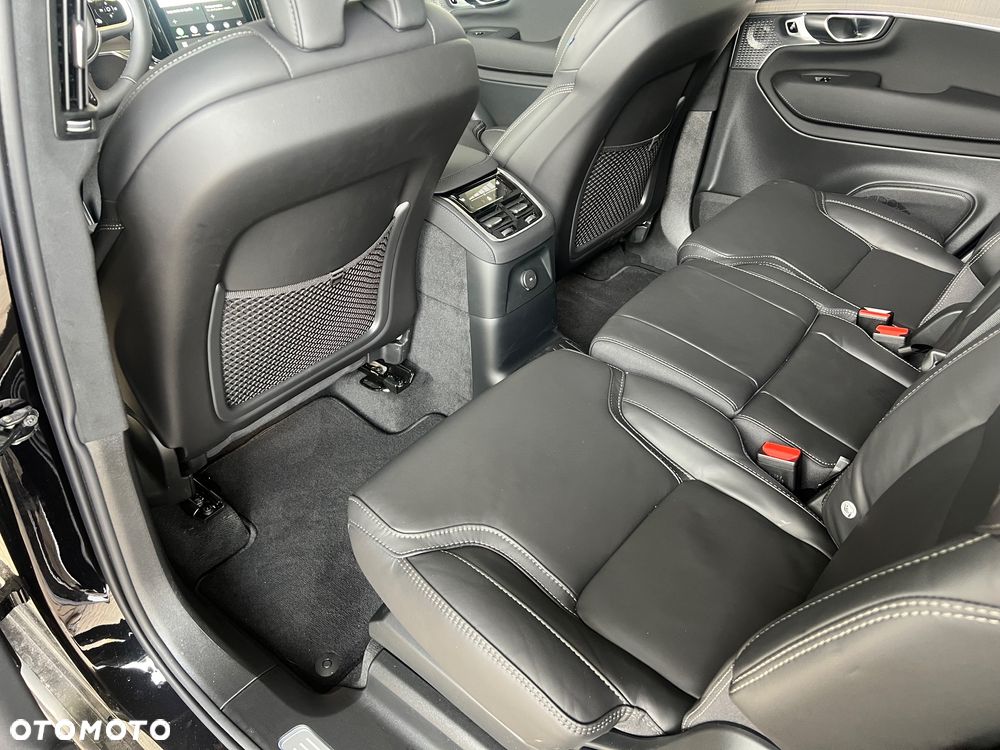 Volvo XC 90 T8 AWD Plug-In Hybrid Ultra Bright 7os - 31