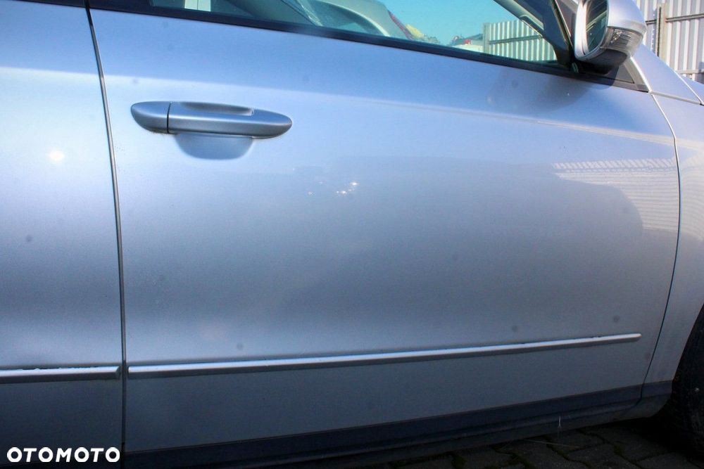 VW Passat B6 2010 2.0TDI CBAB Kombi (MASKA, ZDERZAK, LAMPA, BŁOTNIK, DRZWI, SZYBA, FOTEL) - 8