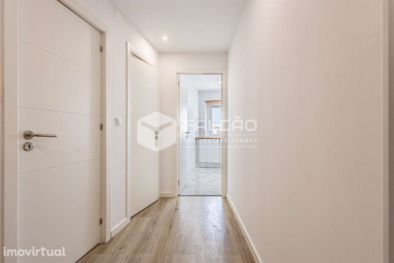 Apartamento T2 Venda em Santarém (Marvila), Santa Iria da Ribeira de S - Grande imagem: 4/32