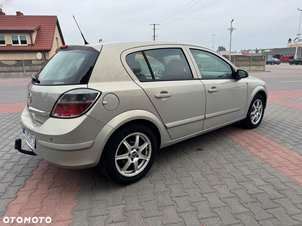 Opel Astra 1.6 Enjoy - 4