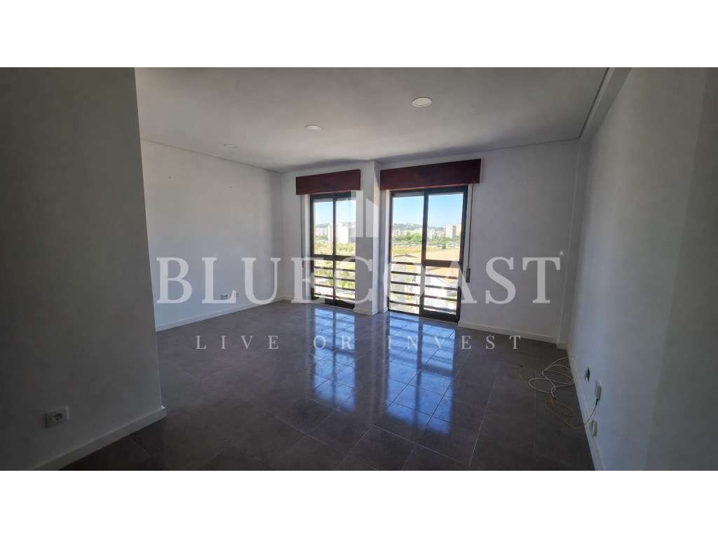 Oportunidade! Apartamento T2 com excelente luz natural - Grande imagem: 5/21
