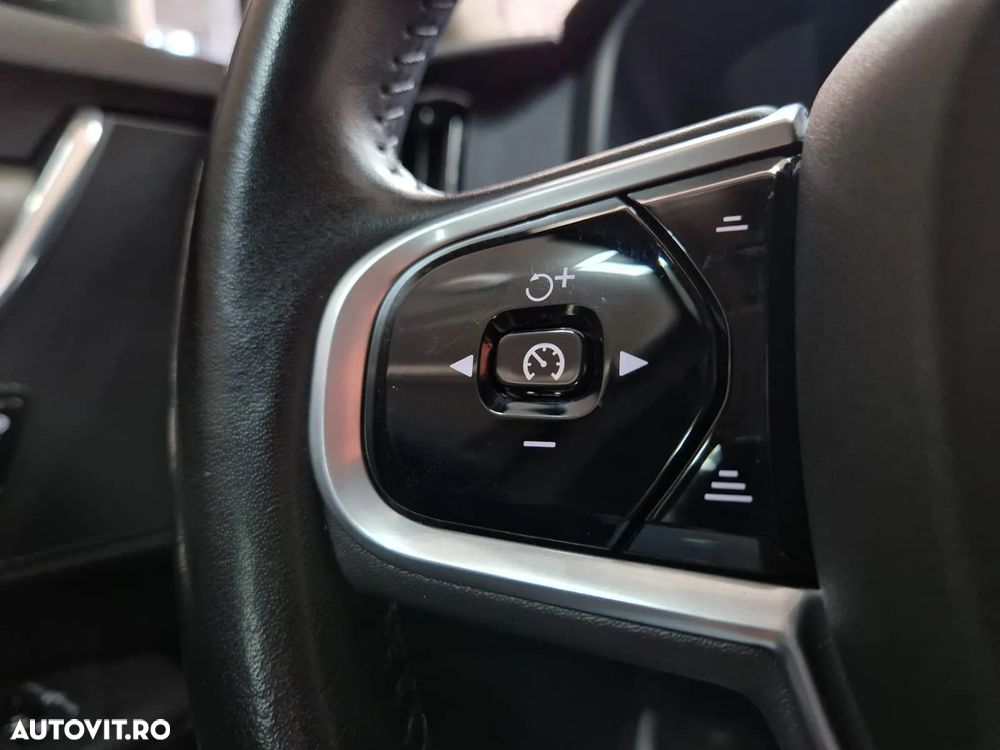 Volvo V90 Cross Country D5 AWD Geartronic - 15