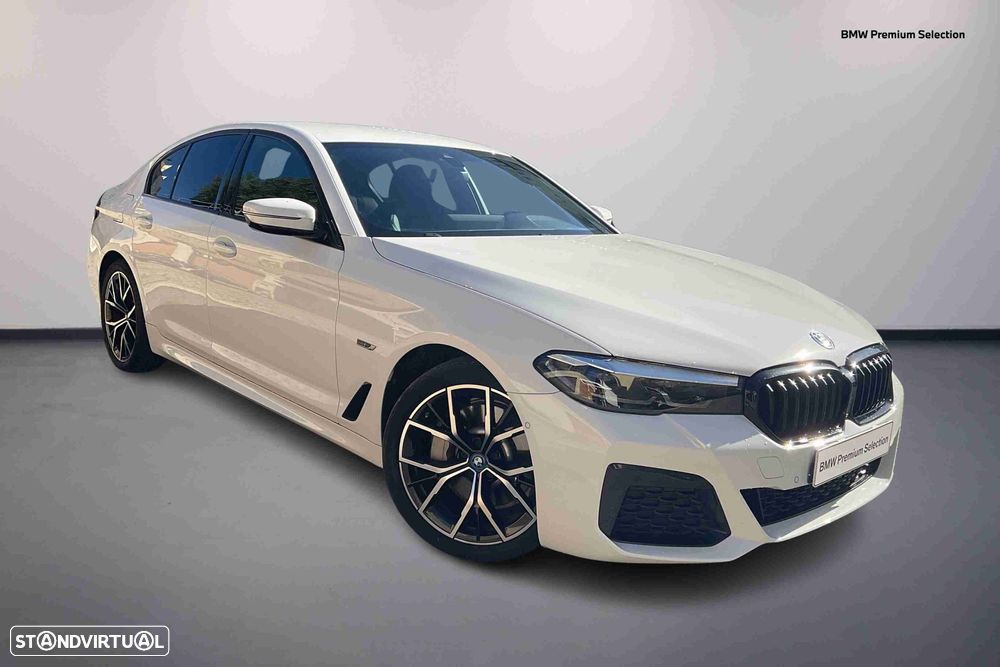 BMW 520 e Pack M - 1
