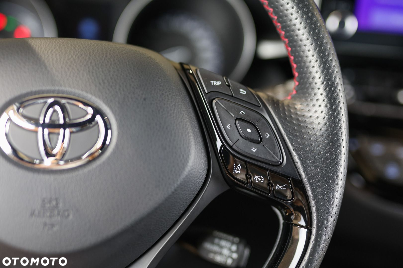 Toyota C-HR - 18