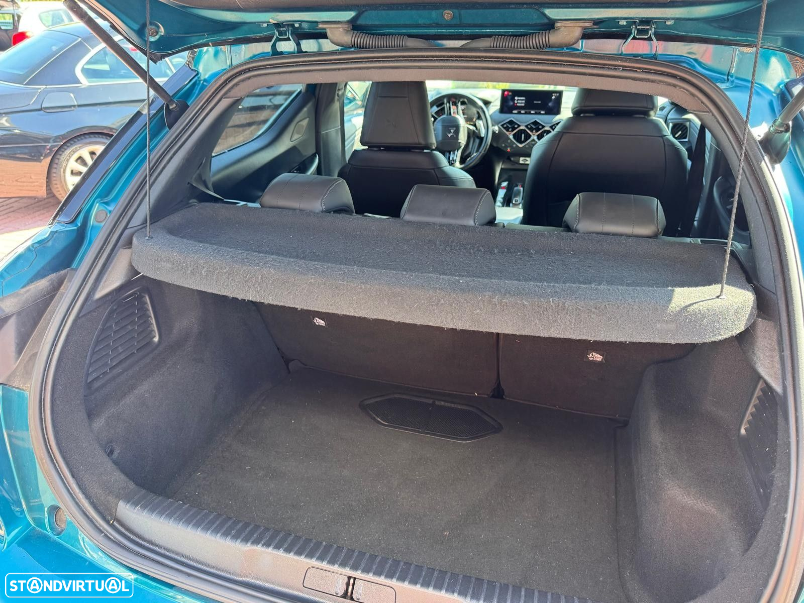DS DS3 Crossback 1.2 PureTech Rivoli EAT8 - 16