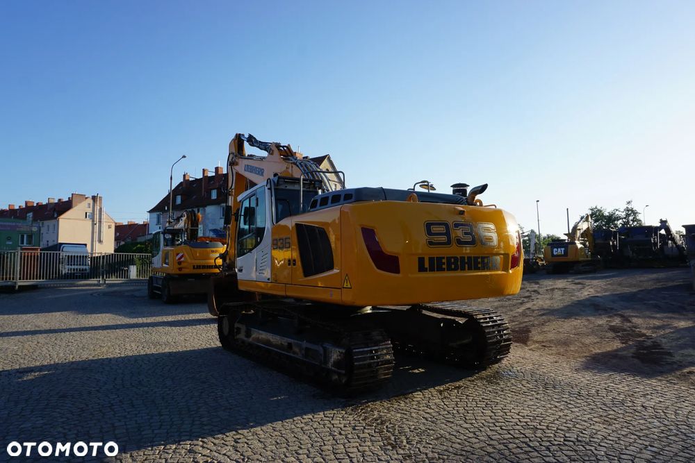 Liebherr R 936, Większy zasięg - 5