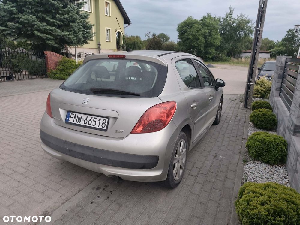 Peugeot 207 1.6 - 4