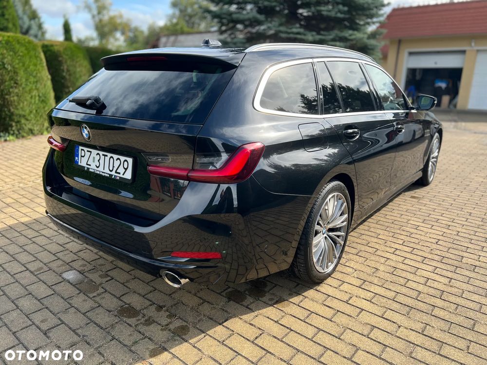 BMW Seria 3 320d xDrive Luxury Line sport - 9