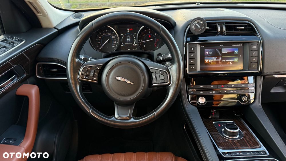 Jaguar F-Pace 20d AWD Prestige - 12