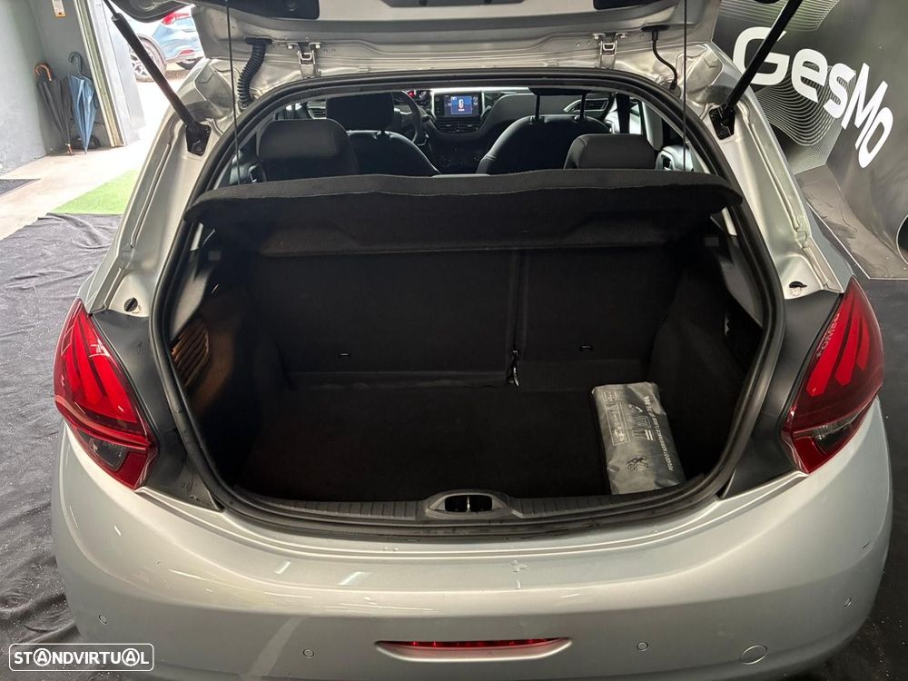 Peugeot 208 1.2 PureTech Style - 35