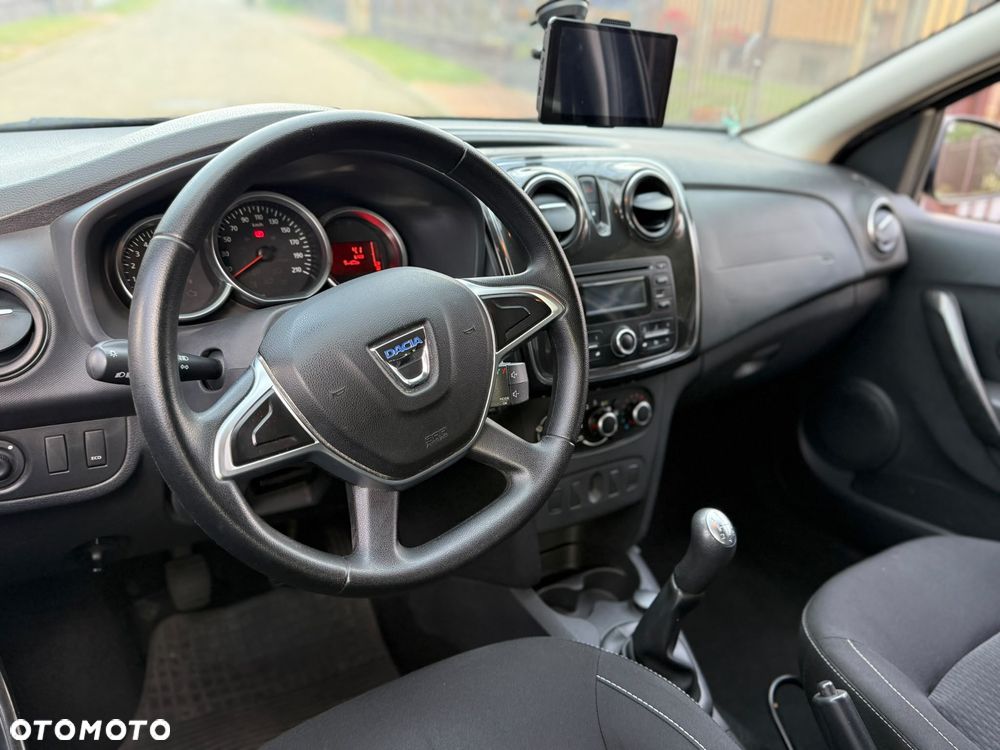 Dacia Logan TCe 90 S&S Laureate - 13