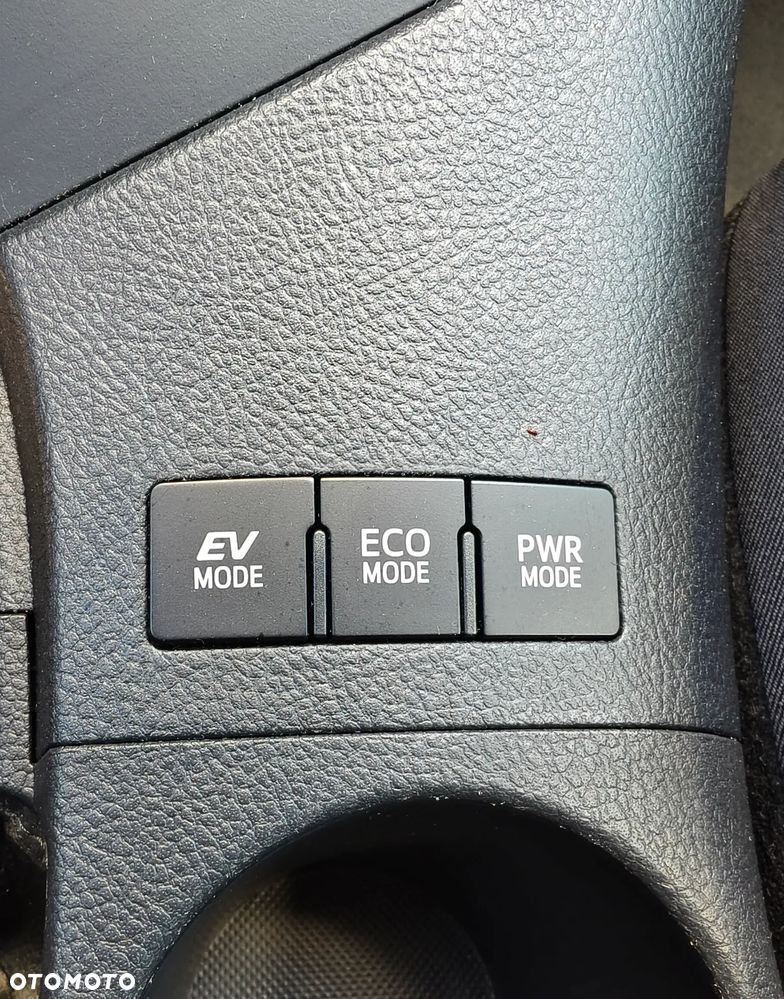 Toyota Auris 1.8 HSD Prestige NAVI - 25