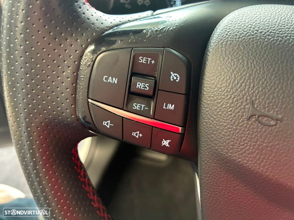 Ford Focus 1.0 EcoBoost ST-Line - 19