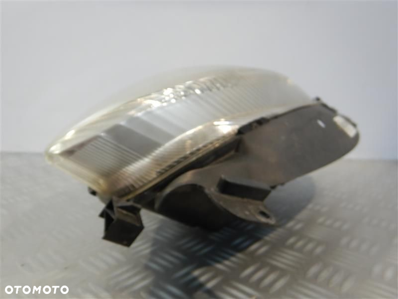 Reflektor lampa przód prawa Citroen Xsara Picasso 1999-2004 VALEO - 8