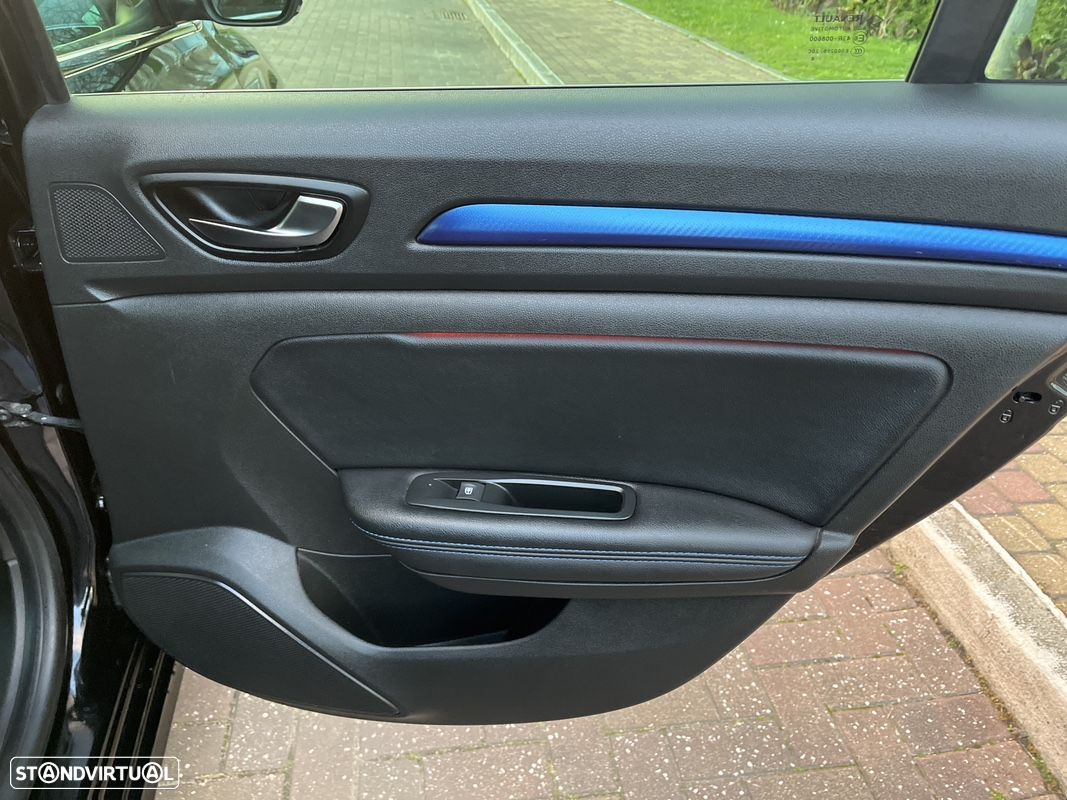 Renault Mégane Sport Tourer 1.6 dCi GT Line SS - 18