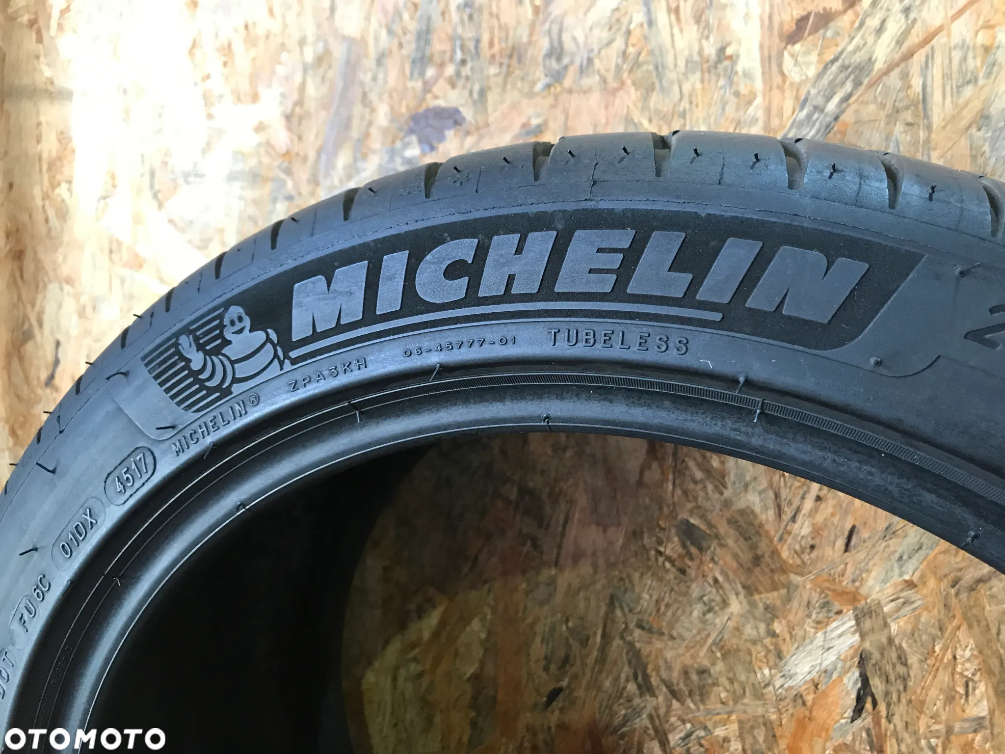 1 OPONA LETNIA MICHELIN 245/40/17  95Y - 3