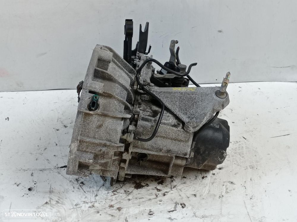 CAIXA VELOCIDADES NISSAN MICRA III 2004 -JHQ - 4