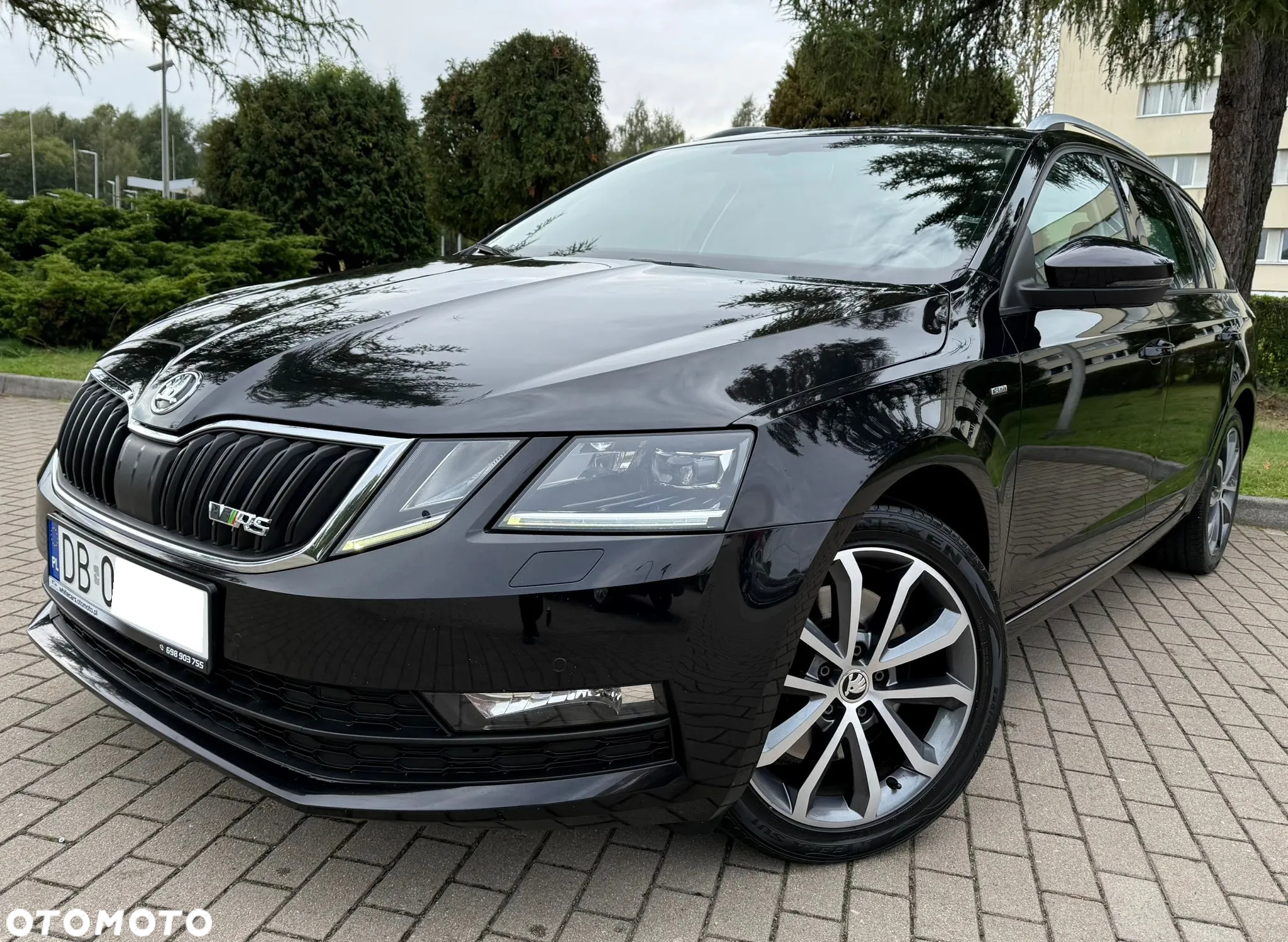 Skoda Octavia Combi 2.0 TDI DSG Exclusive - 20